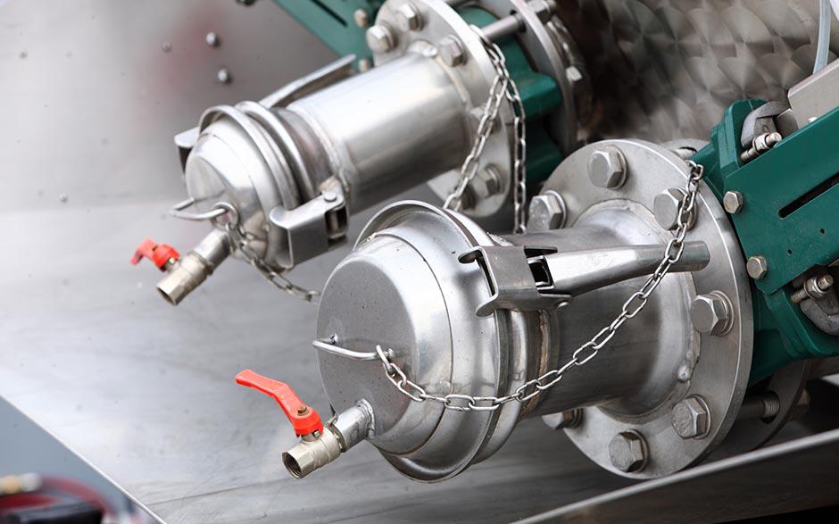  comment déboucher des toilettes Paris 14